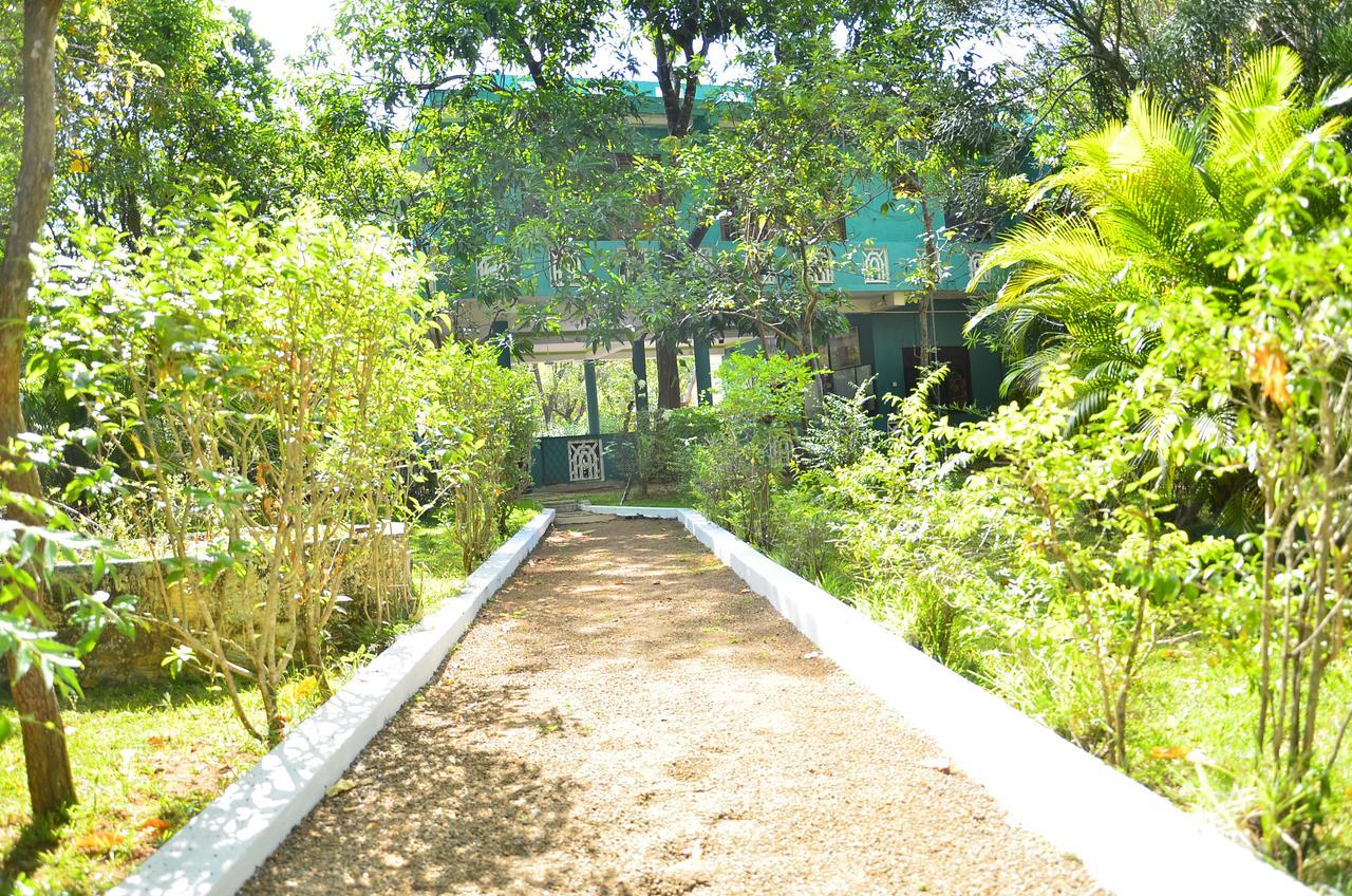 The Lion Rock Hotel Sigiriya Exterior foto