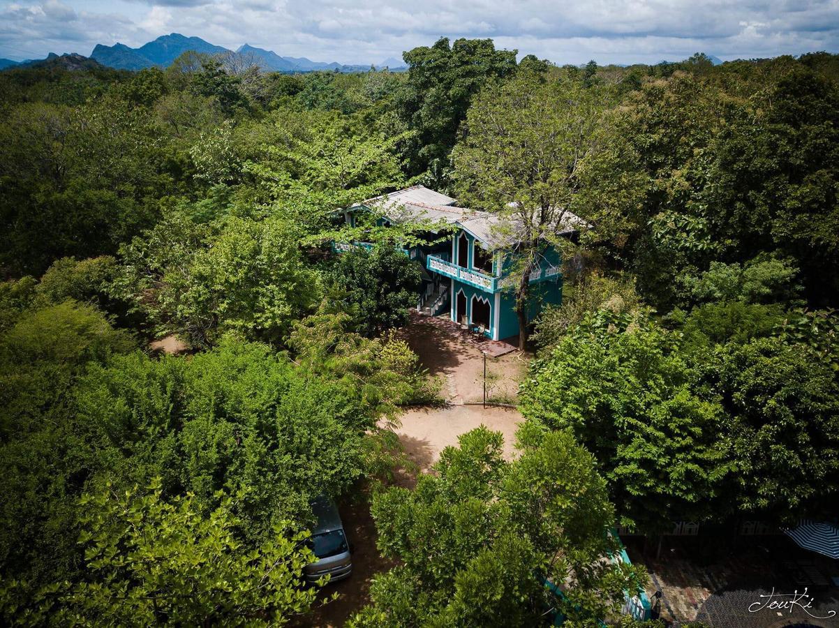 The Lion Rock Hotel Sigiriya Exterior foto